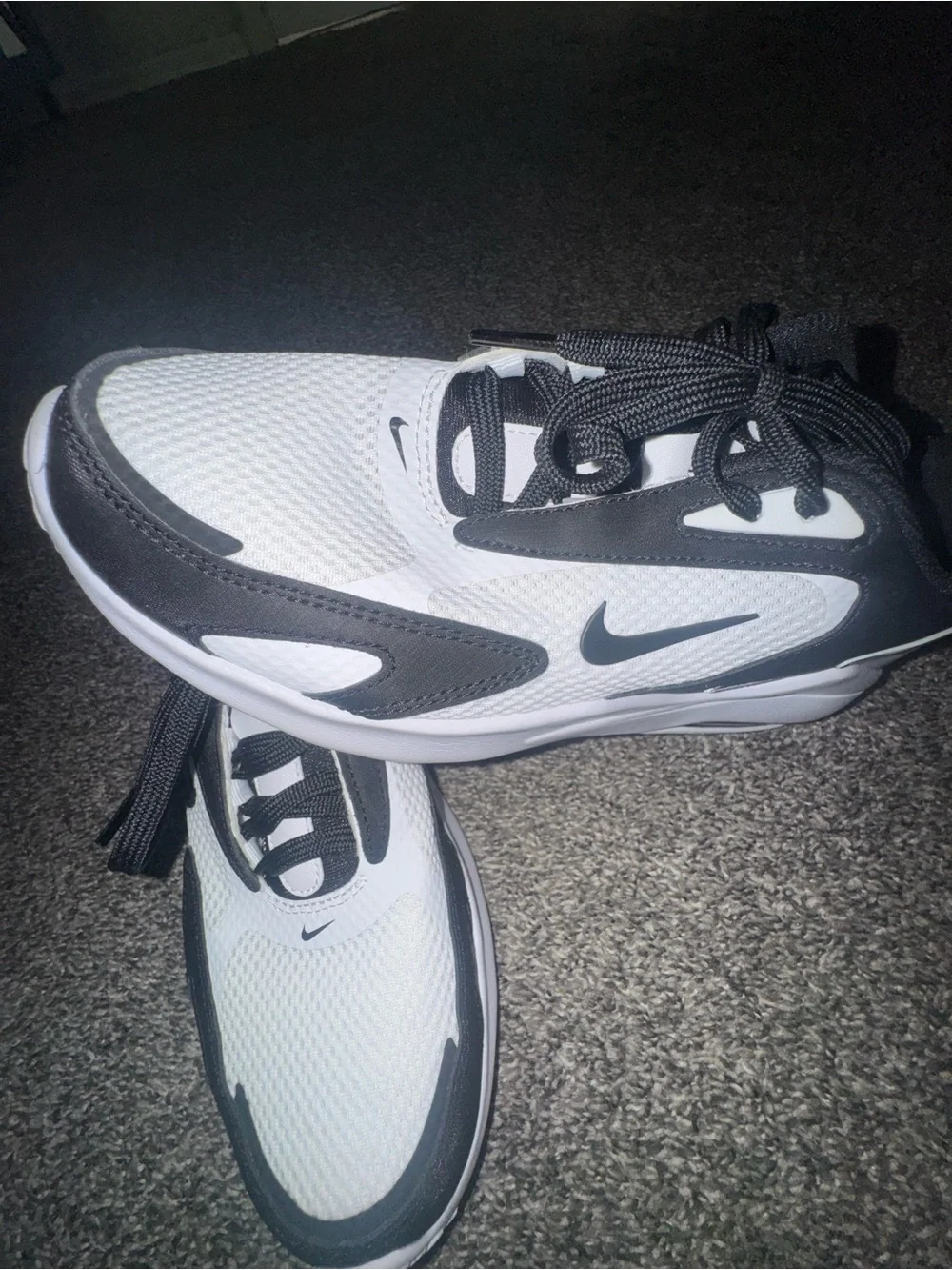 Nike Women's Black and White Sneakers